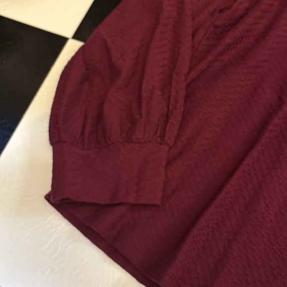 J crew women long sleeve tee with ruffle and honeycomb design M and NWT - Picture 3 of 5